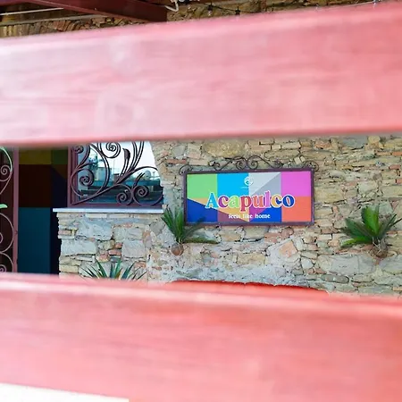 Vakantiehuis Stone With A Terrace *