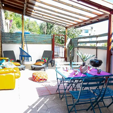 Vakantiehuis Stone With A Terrace San Remo