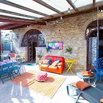 Stone With A Terrace Дом отдыха *